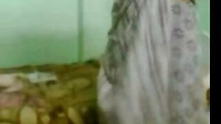 মাই এর অসাধারন ব্লজব আকর্ষণীয় বাঁড়ার সেক্সি বিএফ ভিডিও রস খাবার